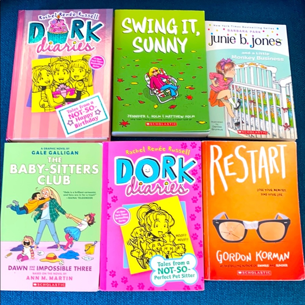 Bundle of 6 books 📚